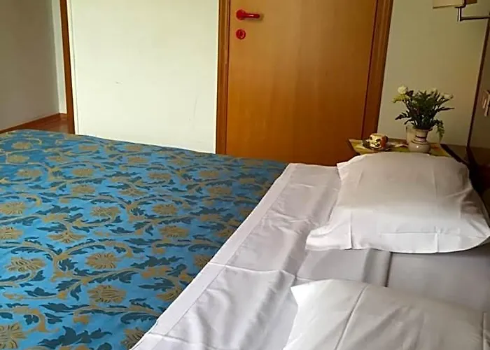 Otel Altavilla Dieci